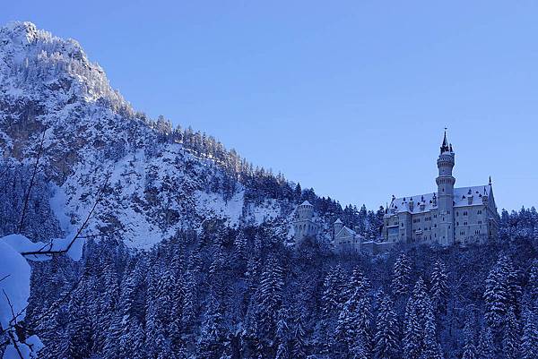 Schloss_Neuschwanstein_im_Winter__4__4175_55b8793e43c.jpg