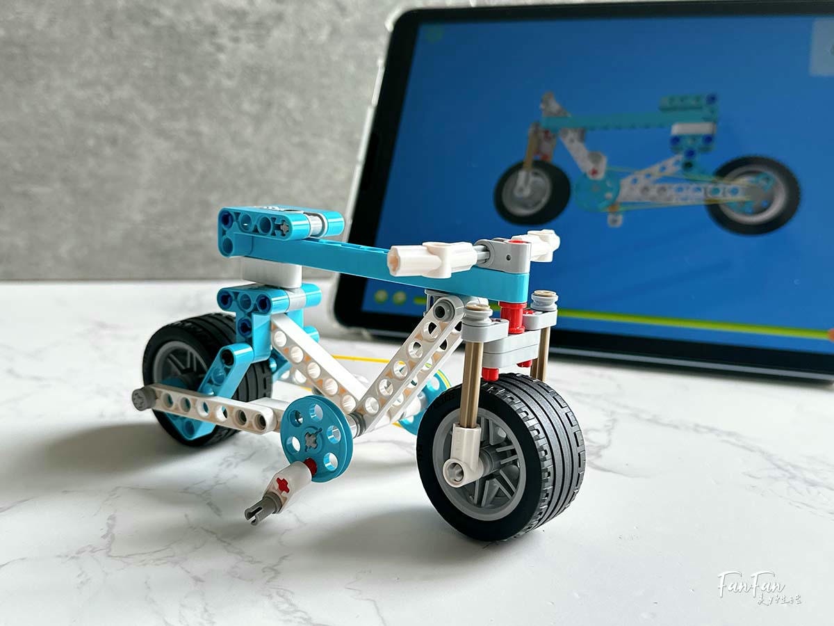 程式積木編程玩具推薦|AI世代必備的入門編程STEAM玩具!程式積木360合一編程套裝與72合一編程套裝,搭建會動會走的樂高機器人,在家也能玩樂高積木學科學及基礎編程! - 第13張圖 程式積木編程玩具推薦|AI世代必備的入門編程STEAM玩具!程式積木360合一編程套裝與72合一編程套裝,搭建會動會走的樂高機器人,在家也能玩樂高積木學科學及基礎編程!