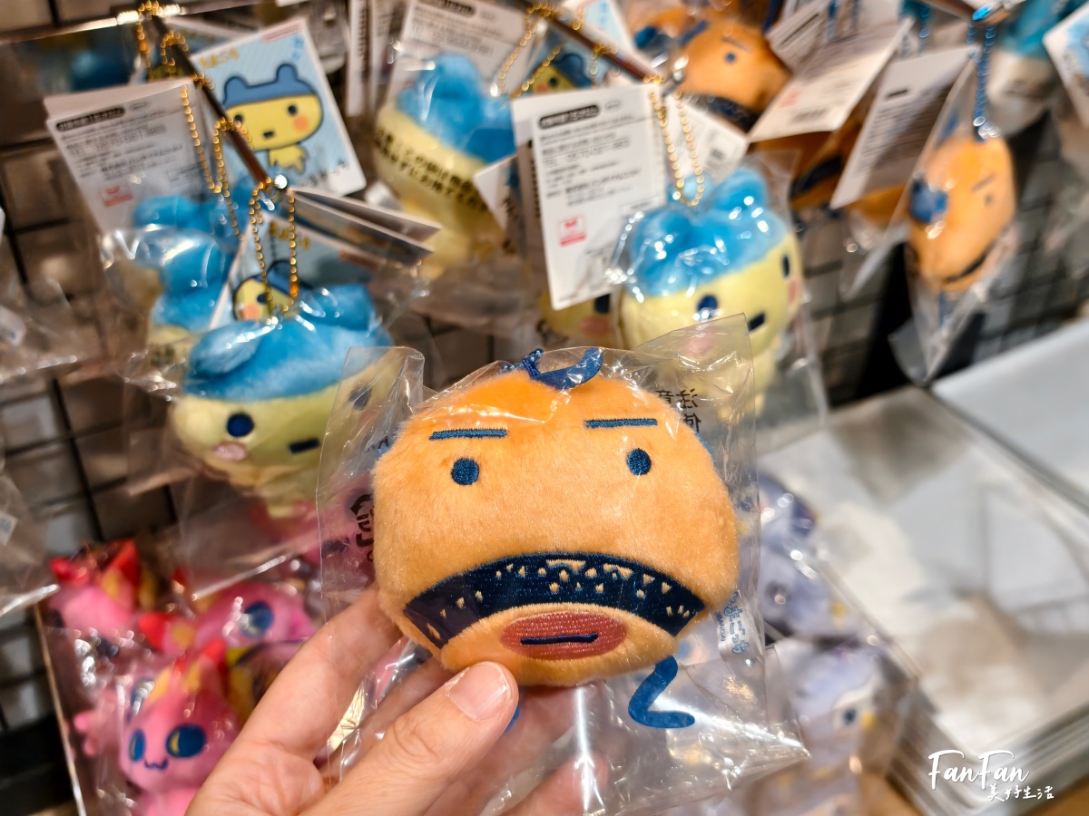來去Tamagotchi factory原宿體驗概念店！Lab Tama連線交換最新道具、超萌必敗限定款迷你公仔造型瓶！たまごっち ふぁくとり