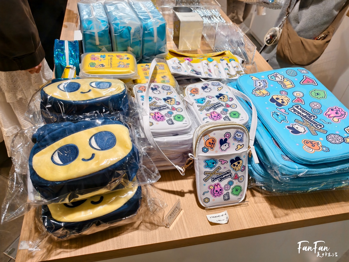 來去Tamagotchi factory原宿體驗概念店！Lab Tama連線交換最新道具、超萌必敗限定款迷你公仔造型瓶！たまごっち ふぁくとり