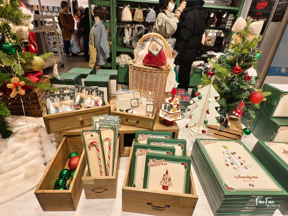 3COINS實用小物開箱推薦！人氣商品搶先看：3COINS必逛必買！日本百元雜貨店スリーコインズ｜原宿旗艦店