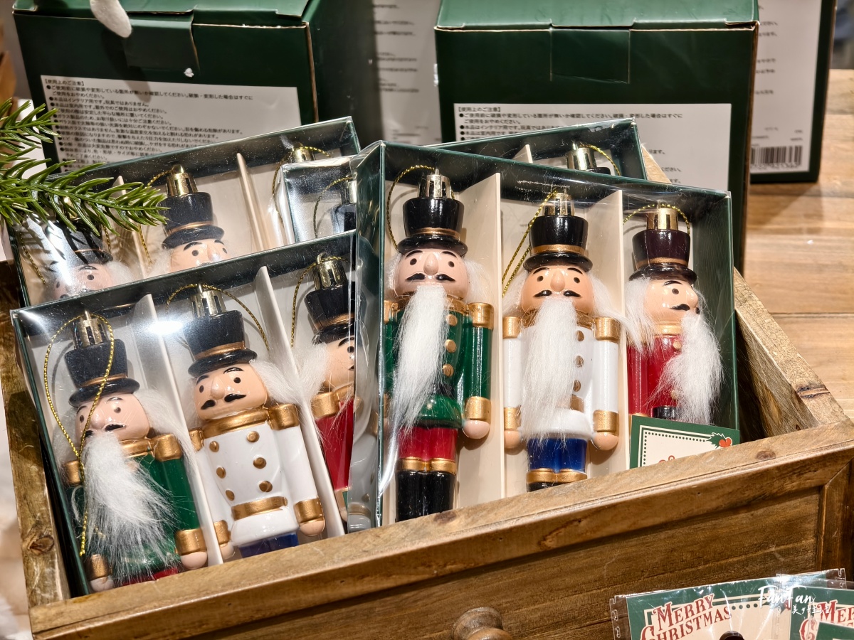 3COINS實用小物開箱推薦！人氣商品搶先看：3COINS必逛必買！日本百元雜貨店スリーコインズ｜原宿旗艦店