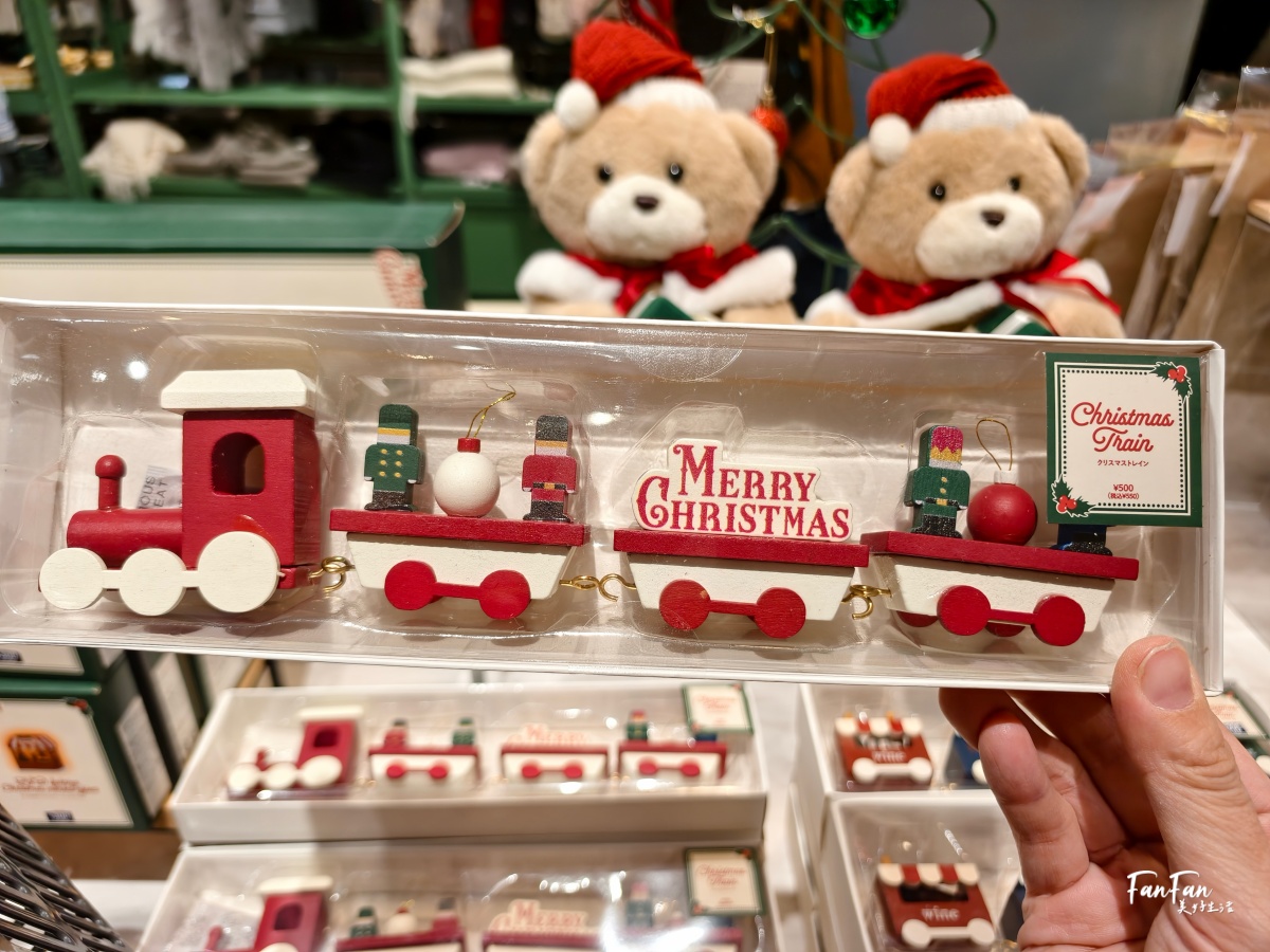 3COINS實用小物開箱推薦！人氣商品搶先看：3COINS必逛必買！日本百元雜貨店スリーコインズ｜原宿旗艦店