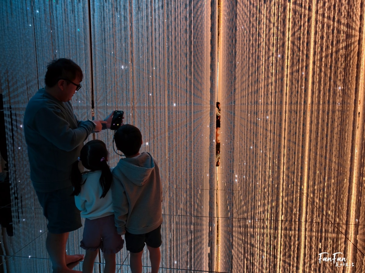 東京必去打卡景點!豐洲TeamLab Planets TOKYO DMM展覽參觀攻略!東京最夢幻的沈浸式互動藝術展覽 - 第11張圖 東京必去打卡景點!豐洲TeamLab Planets TOKYO DMM展覽參觀攻略!東京最夢幻的沈浸式互動藝術展覽