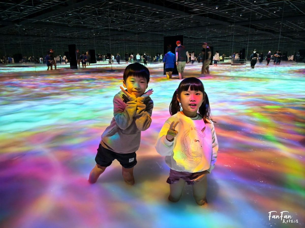 東京必去打卡景點!豐洲TeamLab Planets TOKYO DMM展覽參觀攻略!東京最夢幻的沈浸式互動藝術展覽 - 第16張圖 東京必去打卡景點!豐洲TeamLab Planets TOKYO DMM展覽參觀攻略!東京最夢幻的沈浸式互動藝術展覽