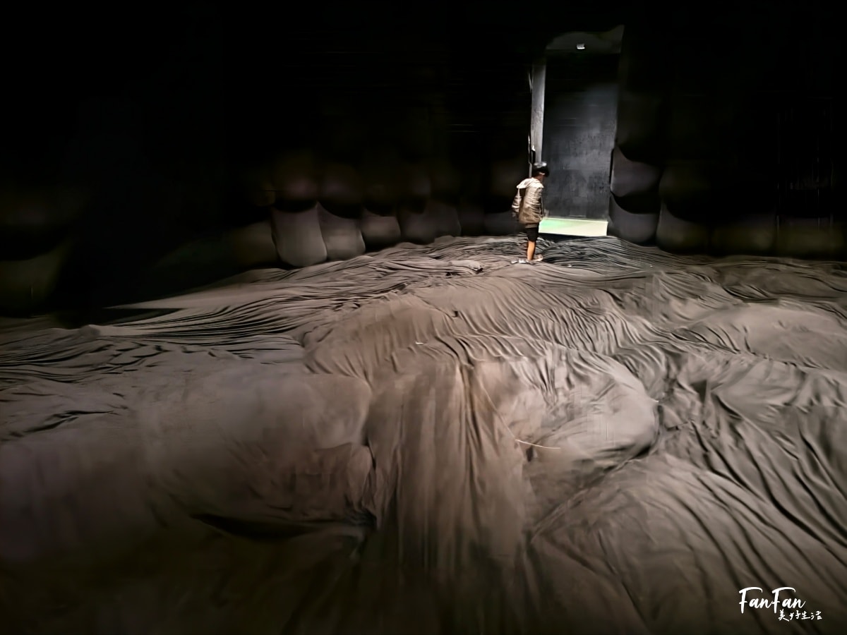 東京必去打卡景點!豐洲TeamLab Planets TOKYO DMM展覽參觀攻略!東京最夢幻的沈浸式互動藝術展覽 - 第10張圖 東京必去打卡景點!豐洲TeamLab Planets TOKYO DMM展覽參觀攻略!東京最夢幻的沈浸式互動藝術展覽